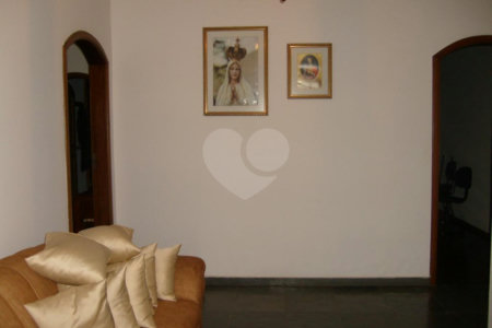 Casa à venda ou para alugar com 4 quartos, sendo 2 suítes,  no Centro, Vinhedo, SP