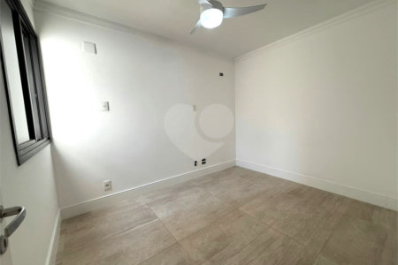 Apartamento à venda com 3 quartos, sendo 1 suíte,  em Vila Prudente, São Paulo, SP