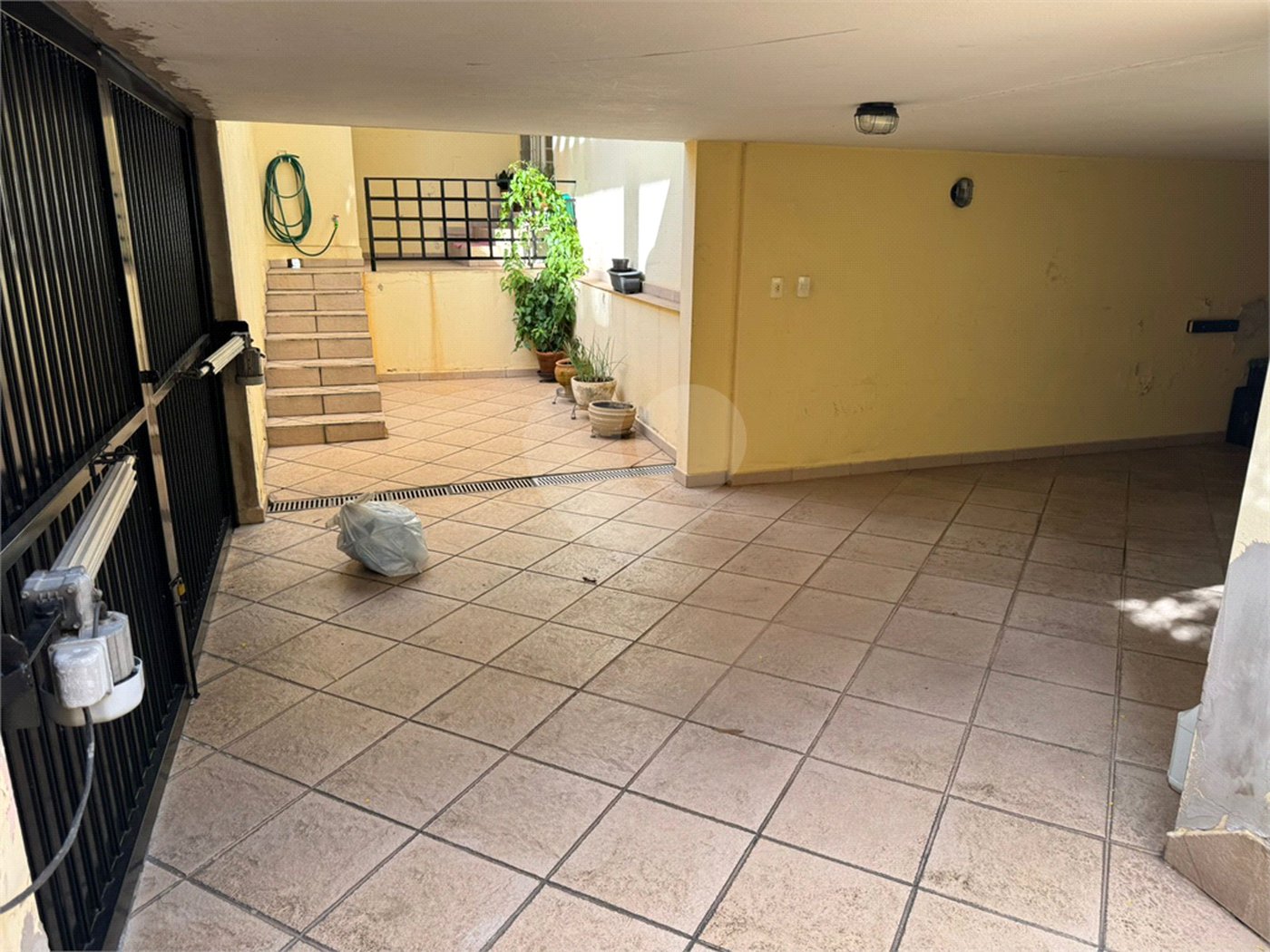 Casa à venda com 4 quartos, sendo 1 suíte, em Vila Henrique, Salto, SP
