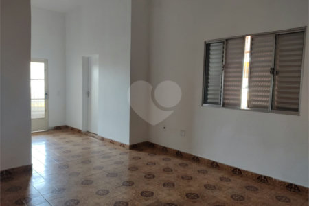 Sobrado à venda com 4 quartos, sendo 1 suíte, em Cidade Jardim Cumbica, Guarulhos, SP