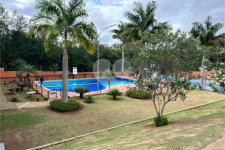 Casa à venda com 3 quartos, sendo 1 suíte, no condomínio Village Moutonnée, Salto - SP