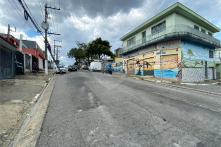 Casa à venda com 2 quartos, sendo 1 suíte,  no condomínio Colina de Goiás, São Paulo - SP