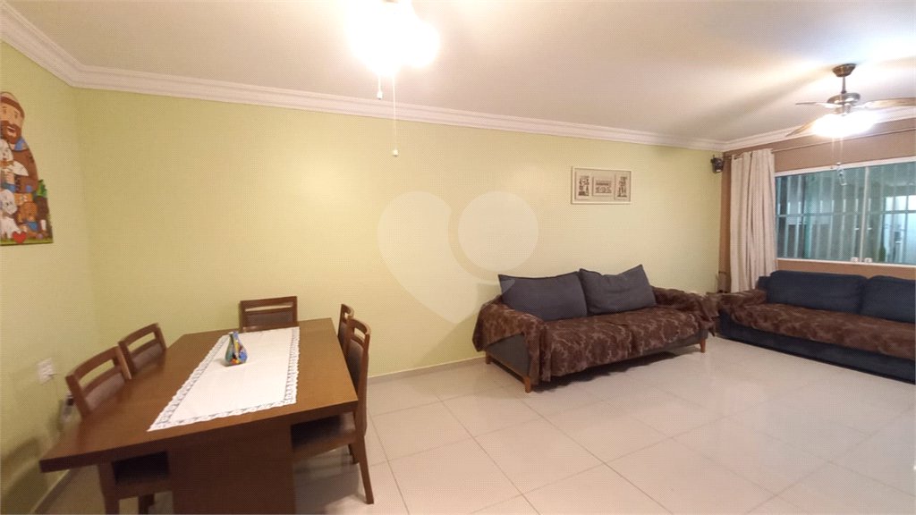Casa à venda com 3 quartos, sendo 1 suíte, em Jardim Esmeralda, São Paulo, SP