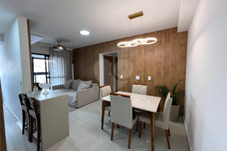 Apartamento à venda com 2 suítes em Atibaia Jardim, Atibaia, SP