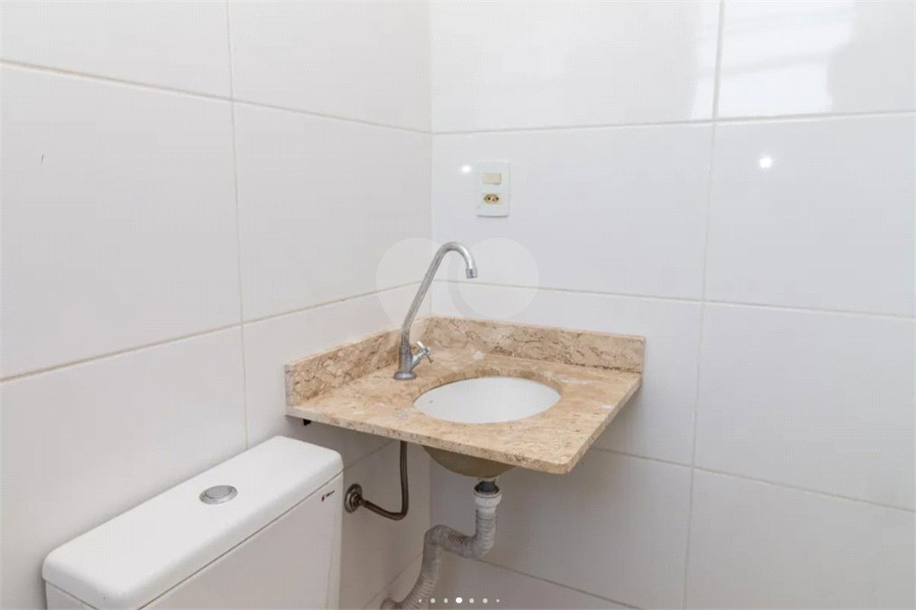 Casa à venda com 2 suítes no condomínio Dos Pássaros, São Paulo - SP