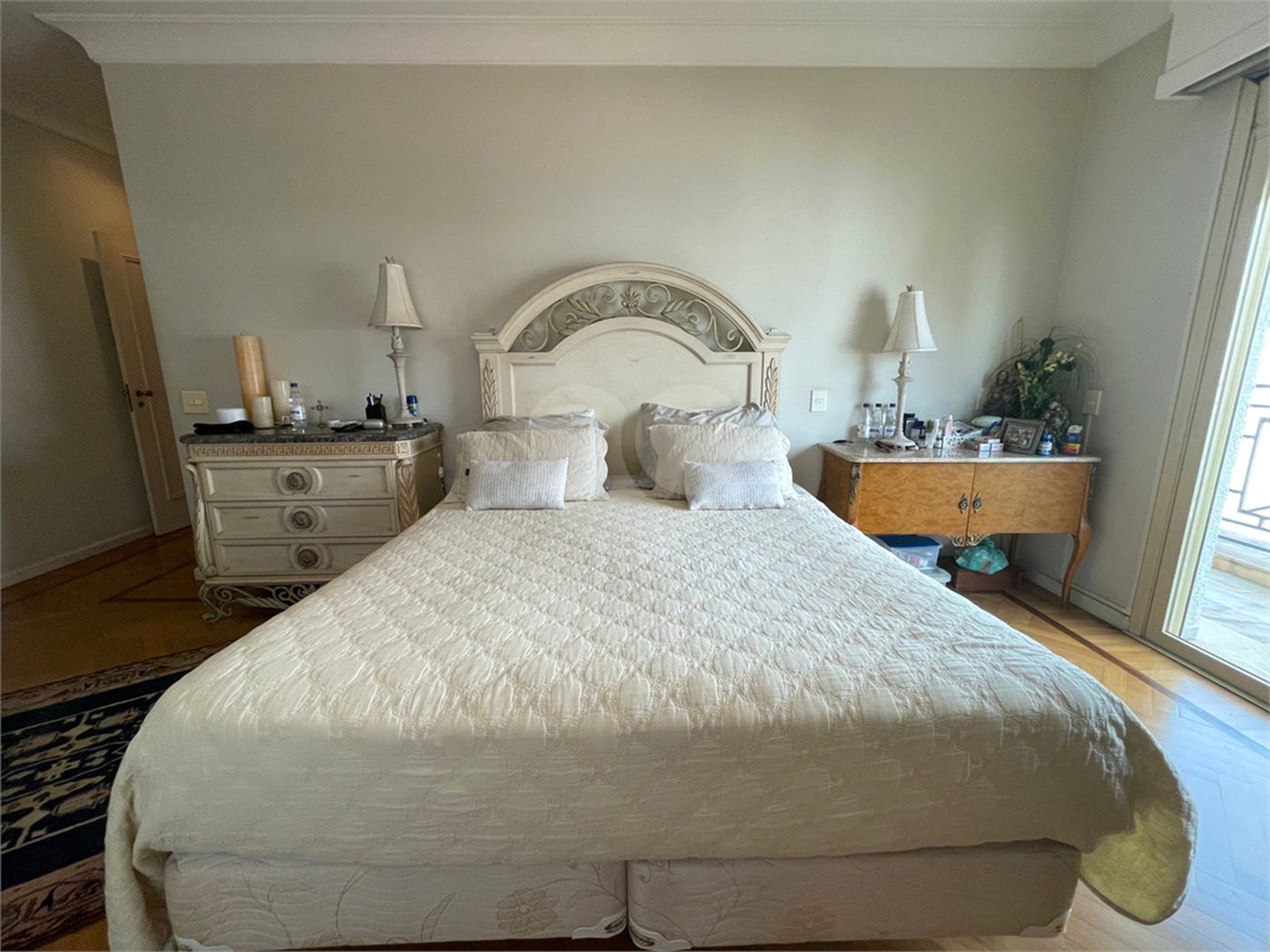 Apartamento à venda com 3 suítes em Campo Belo, São Paulo, SP
