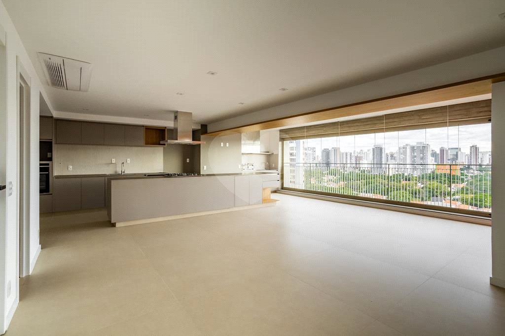 Apartamento para alugar com 3 suítes em Indianópolis, São Paulo, SP