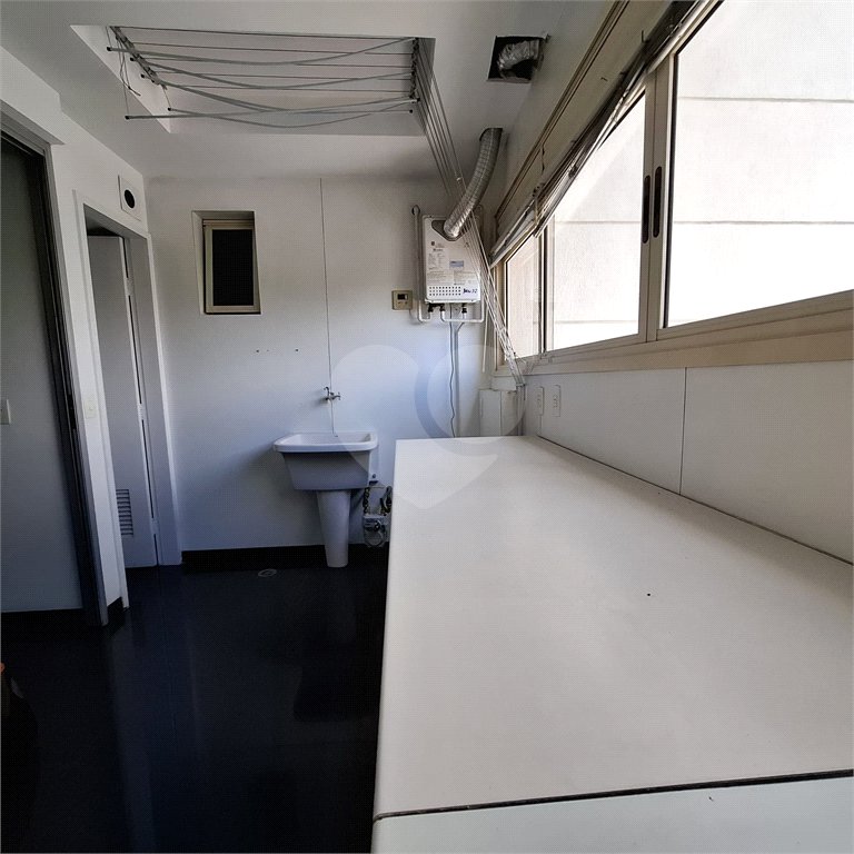 Apartamento à venda com 2 suítes em Pinheiros, São Paulo, SP