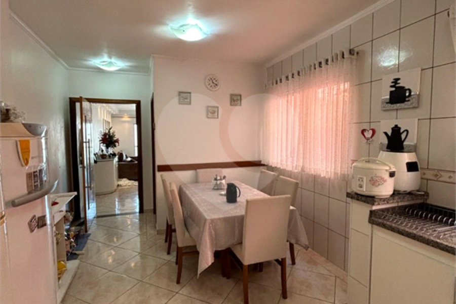 Sobrado à venda com 3 quartos, sendo 1 suíte, em Vila Nova Cachoeirinha, São Paulo, SP