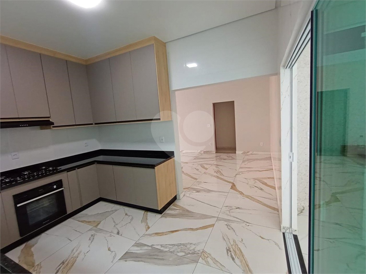 Casa à venda com 3 quartos, sendo 1 suíte,  em Vila Nova Aparecida, Mogi das Cruzes, SP
