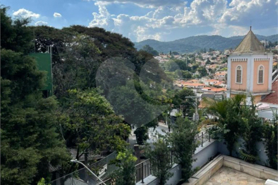 Casa à venda com 3 suítes no condomínio Quinta de Santo Antônio, São Paulo - SP