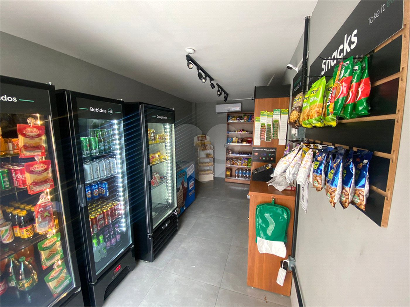 Apartamento à venda com 2 quartos em Santíssimo, Rio de Janeiro, RJ
