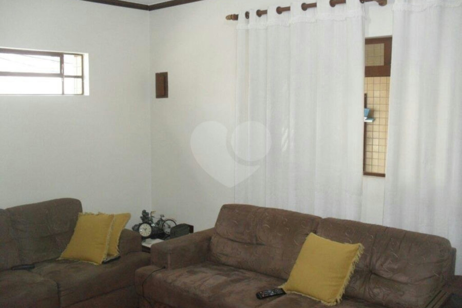 Sobrado à venda com 3 quartos, sendo 1 suíte, em Vila Guilherme, São Paulo, SP