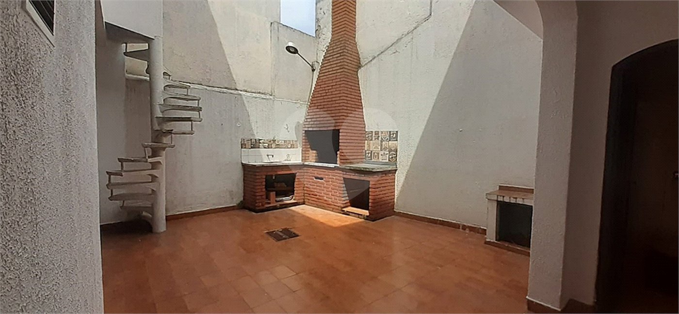 Sobrado à venda com 4 quartos, sendo 2 suítes,  em Vila Maria, São Paulo, SP