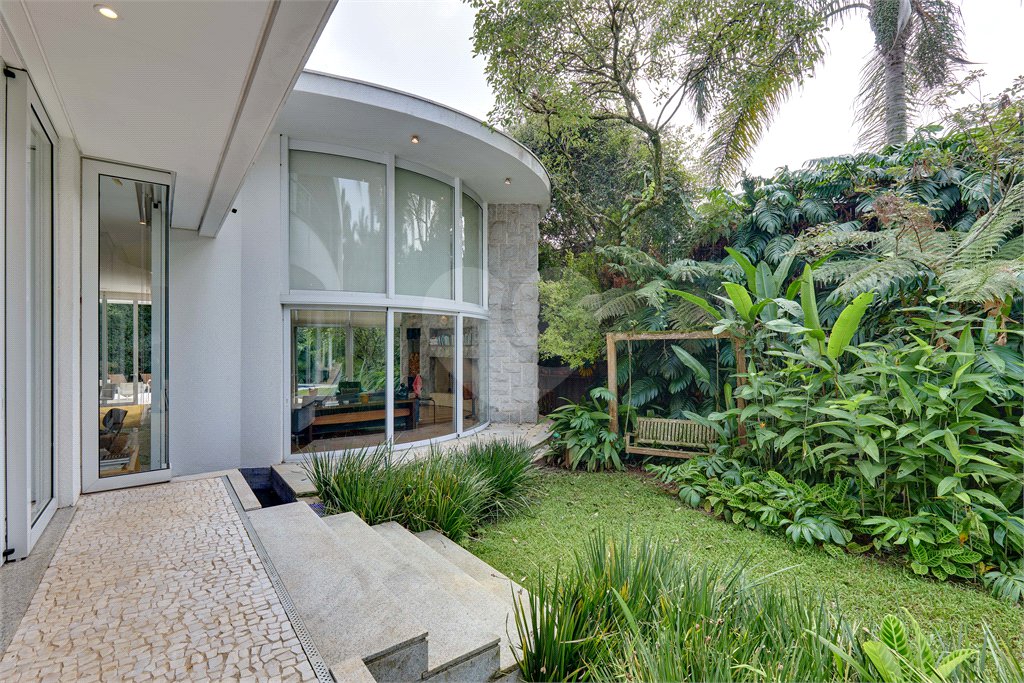 Casa à venda com 5 suítes em Alto da Boa Vista, São Paulo, SP