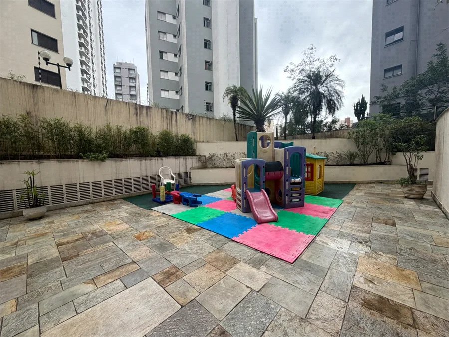 Apartamento à venda com 3 suítes em Vila Suzana, São Paulo, SP