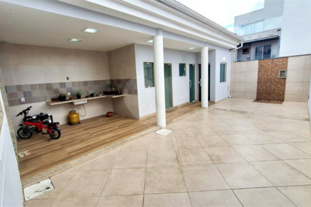 Casa à venda com 2 suítes no condomínio Residencial Vale das Palmeiras, Rio de Janeiro - RJ