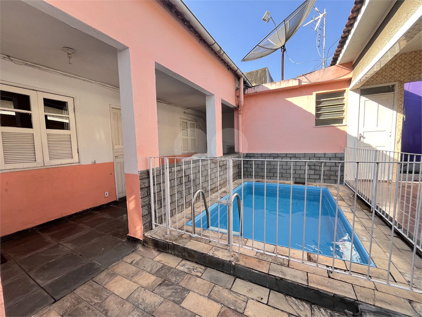 Casa à venda com 3 quartos, sendo 1 suíte,  em Campo Grande, Rio de Janeiro, RJ