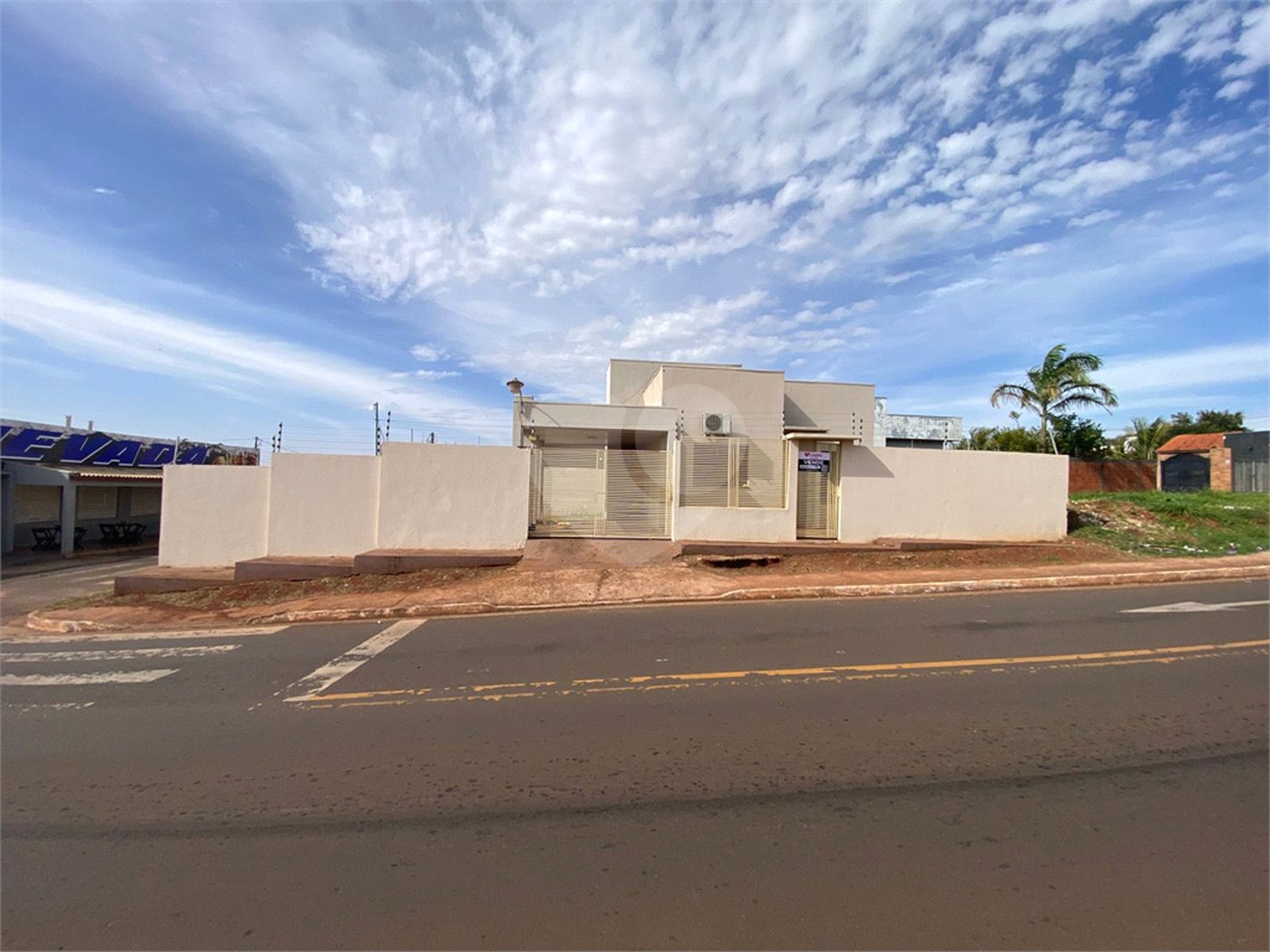 Casa à venda com 2 quartos em Residencial Ponta Porã I, Ponta Porã, MS