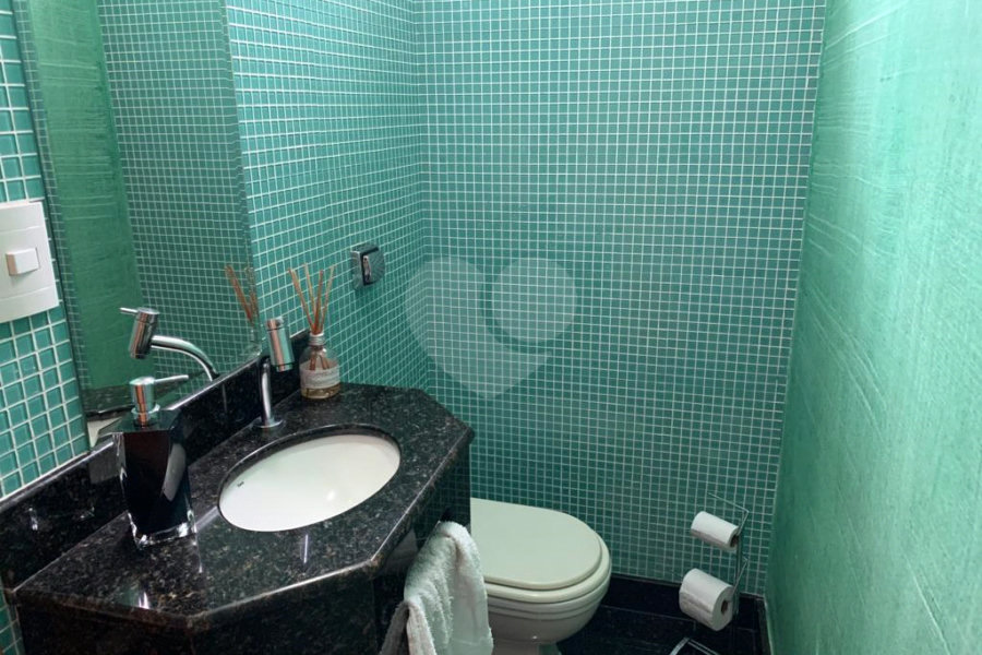 Sobrado à venda com 3 quartos, sendo 2 suítes,  em Tremembé, São Paulo, SP