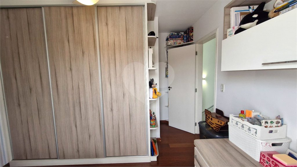 Sobrado à venda com 2 suítes em Vila Constança, São Paulo, SP