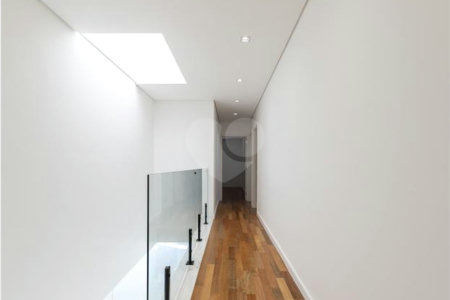 Casa à venda com 4 suítes no condomínio Hípica Garden, São Paulo - SP