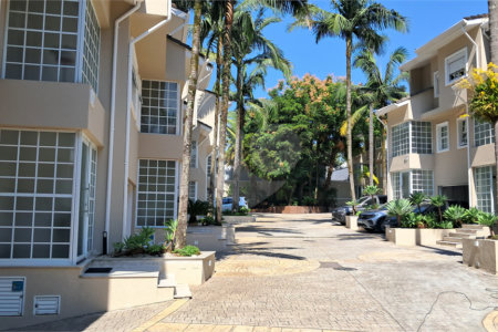 Casa à venda com 4 quartos, sendo 2 suítes, no condomínio Boulevard Saint Michael, São Paulo - SP