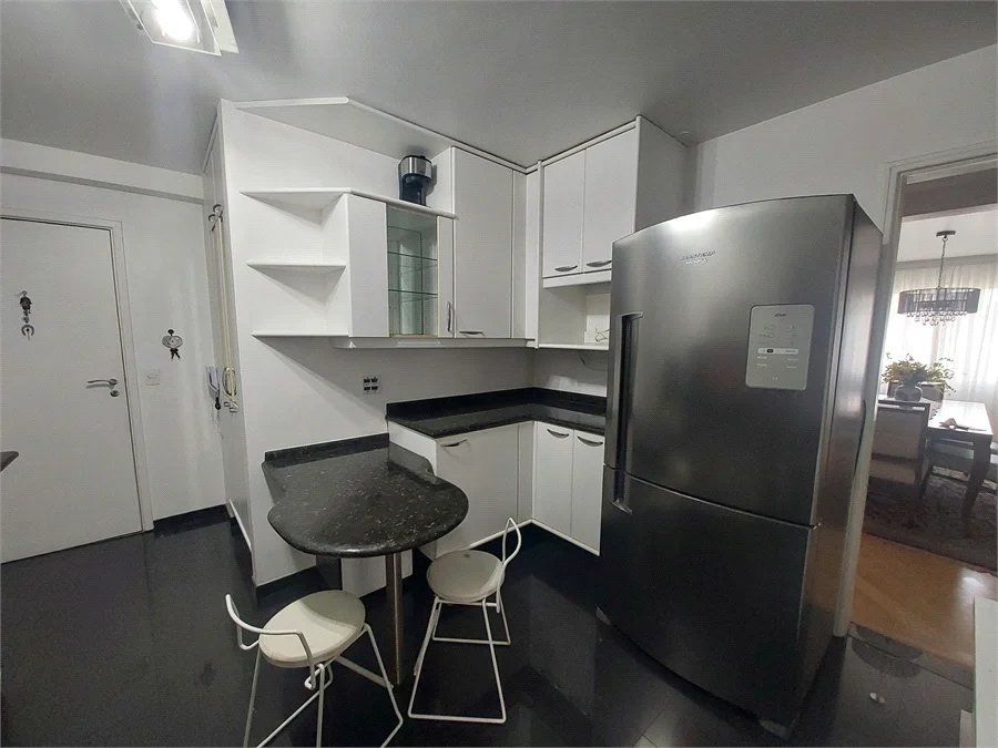 Apartamento à venda com 3 quartos, sendo 2 suítes,  em Cidade São Francisco, São Paulo, SP