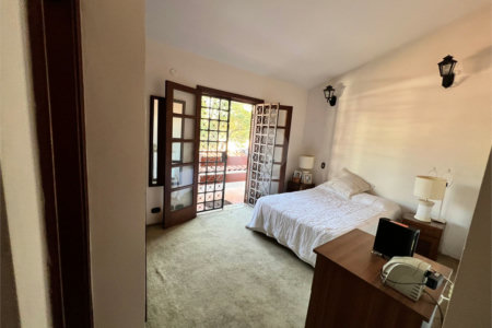 Casa à venda com 4 quartos, sendo 3 suítes, em Chácara Monte Alegre, São Paulo, SP