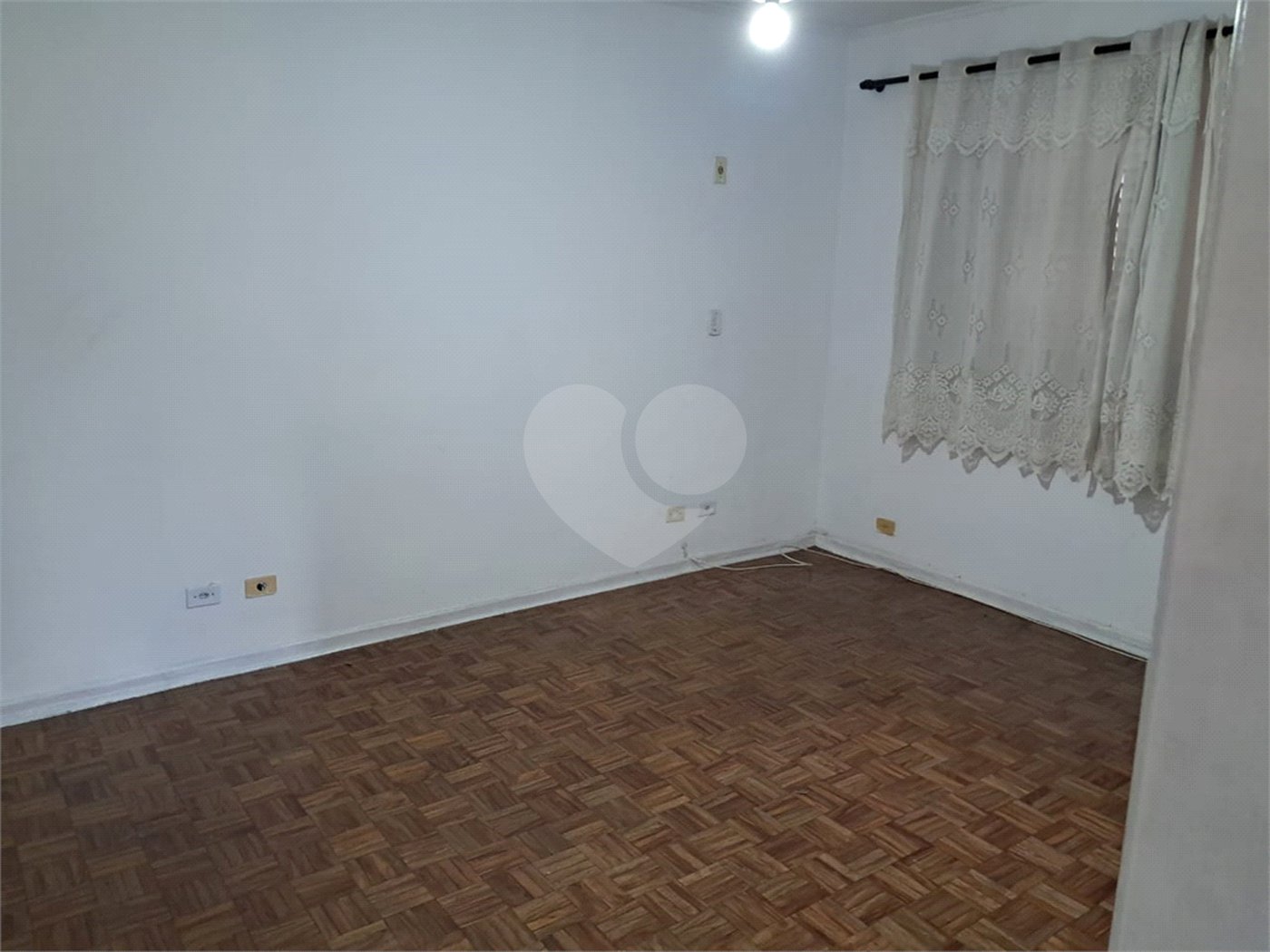 Sobrado para alugar com 4 quartos, sendo 2 suítes, em Interlagos, São Paulo, SP