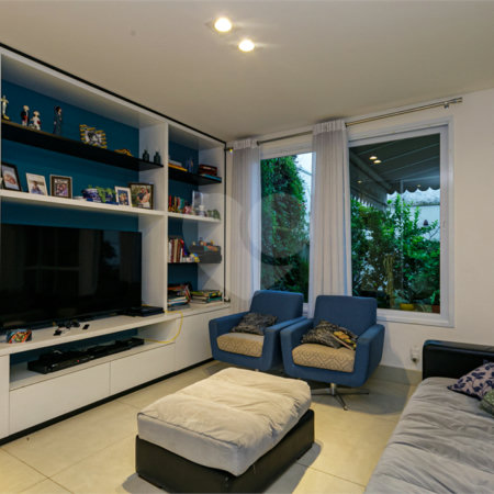 Casa à venda com 4 suítes no condomínio Villaggio DI Palme, São Paulo - SP