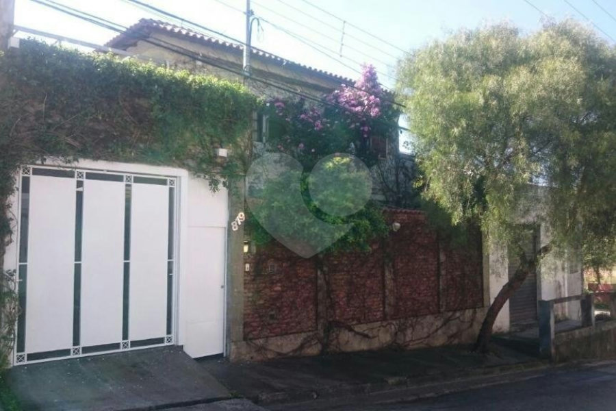 Sobrado à venda com 3 quartos, sendo 2 suítes, em Artur Alvim, São Paulo, SP