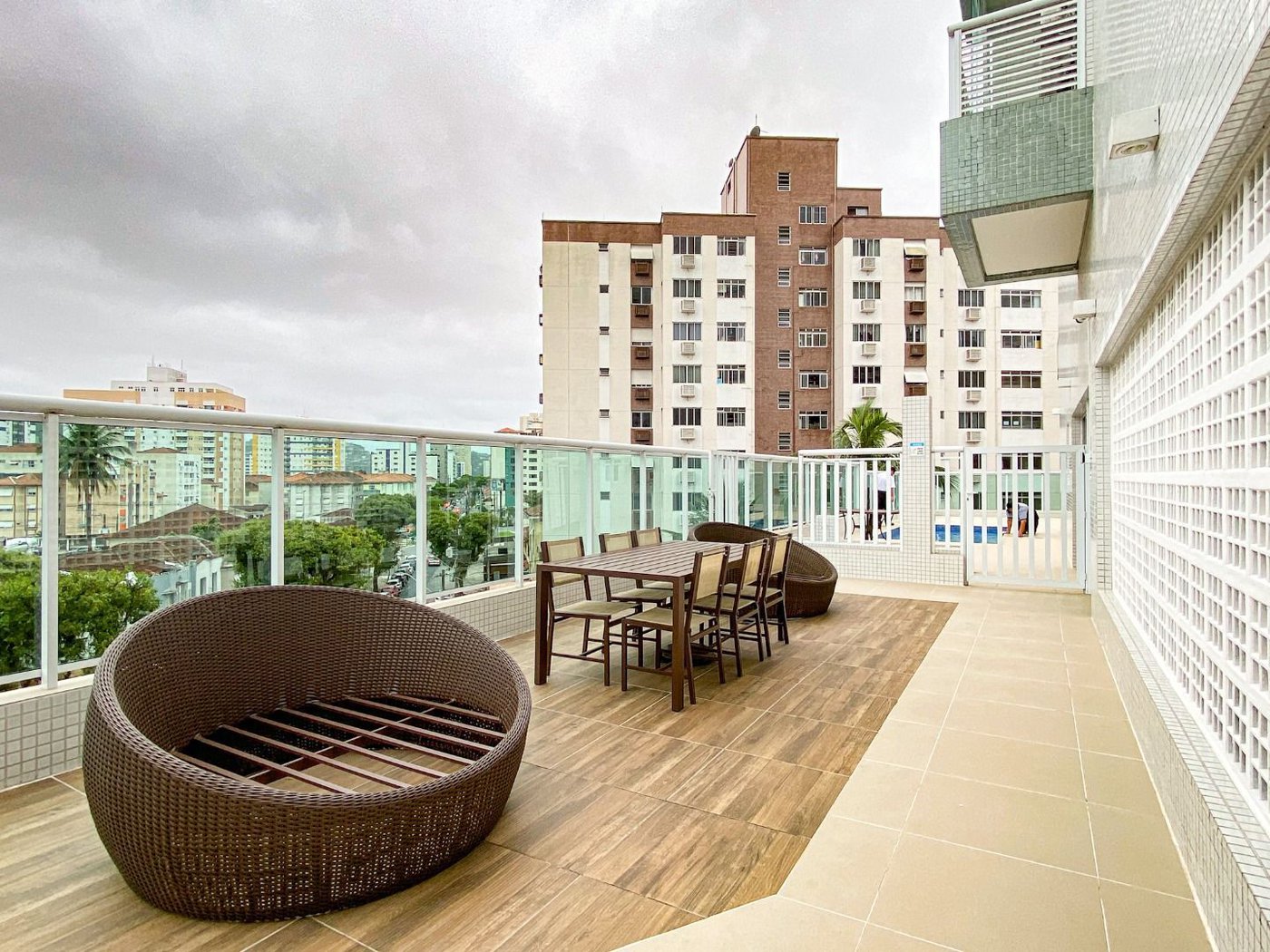 Apartamento com 2 dormitórios para alugar, 76 m² por R$ 7.000,00/mês - Gonzaga - Santos/SP