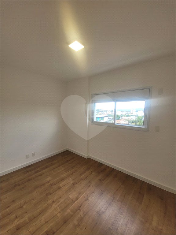 Apartamento à venda com 3 quartos, sendo 1 suíte, em Vila Helena, Atibaia, SP