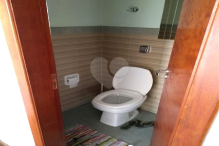 Casa à venda com 5 suítes em Vila Pirajussara, São Paulo, SP
