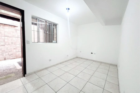 Casa à venda com 4 quartos, sendo 2 suítes, em Jardim São Paulo(zona Norte), São Paulo, SP