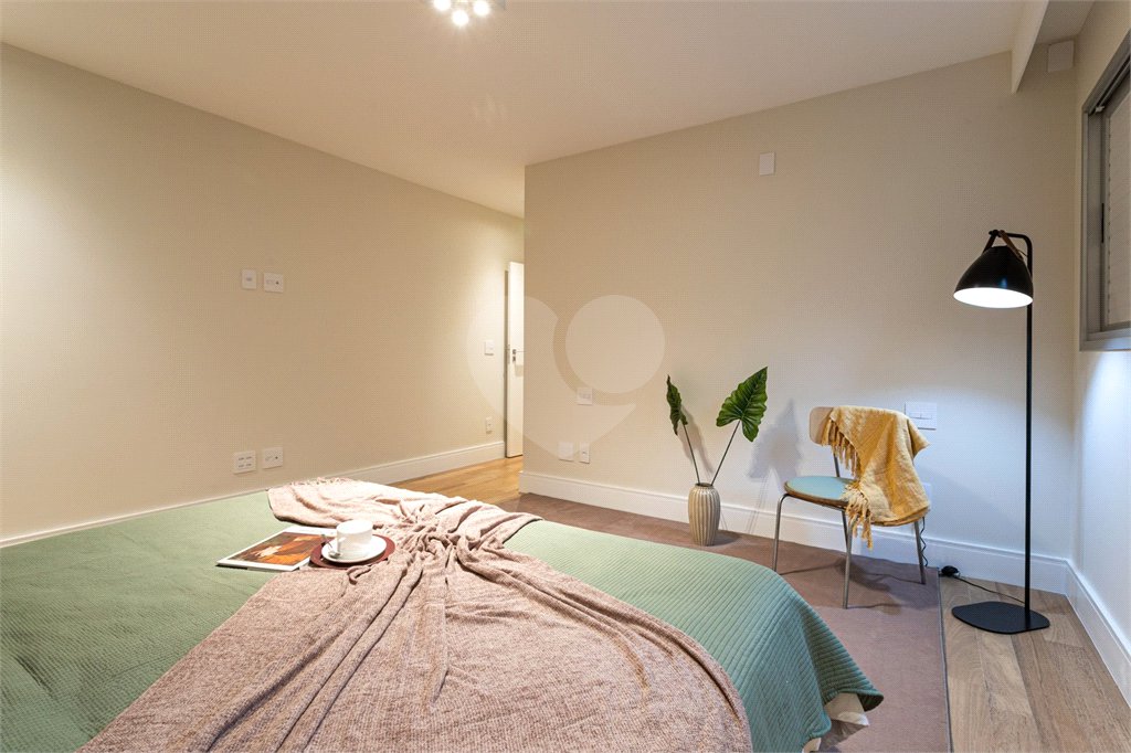 Apartamento à venda com 4 quartos, sendo 2 suítes,  em Bela Vista, São Paulo, SP
