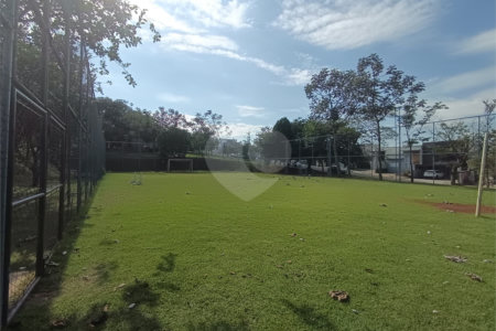 Casa à venda com 3 quartos, sendo 1 suíte,  no condomínio Ipes 2, Tatuí - SP