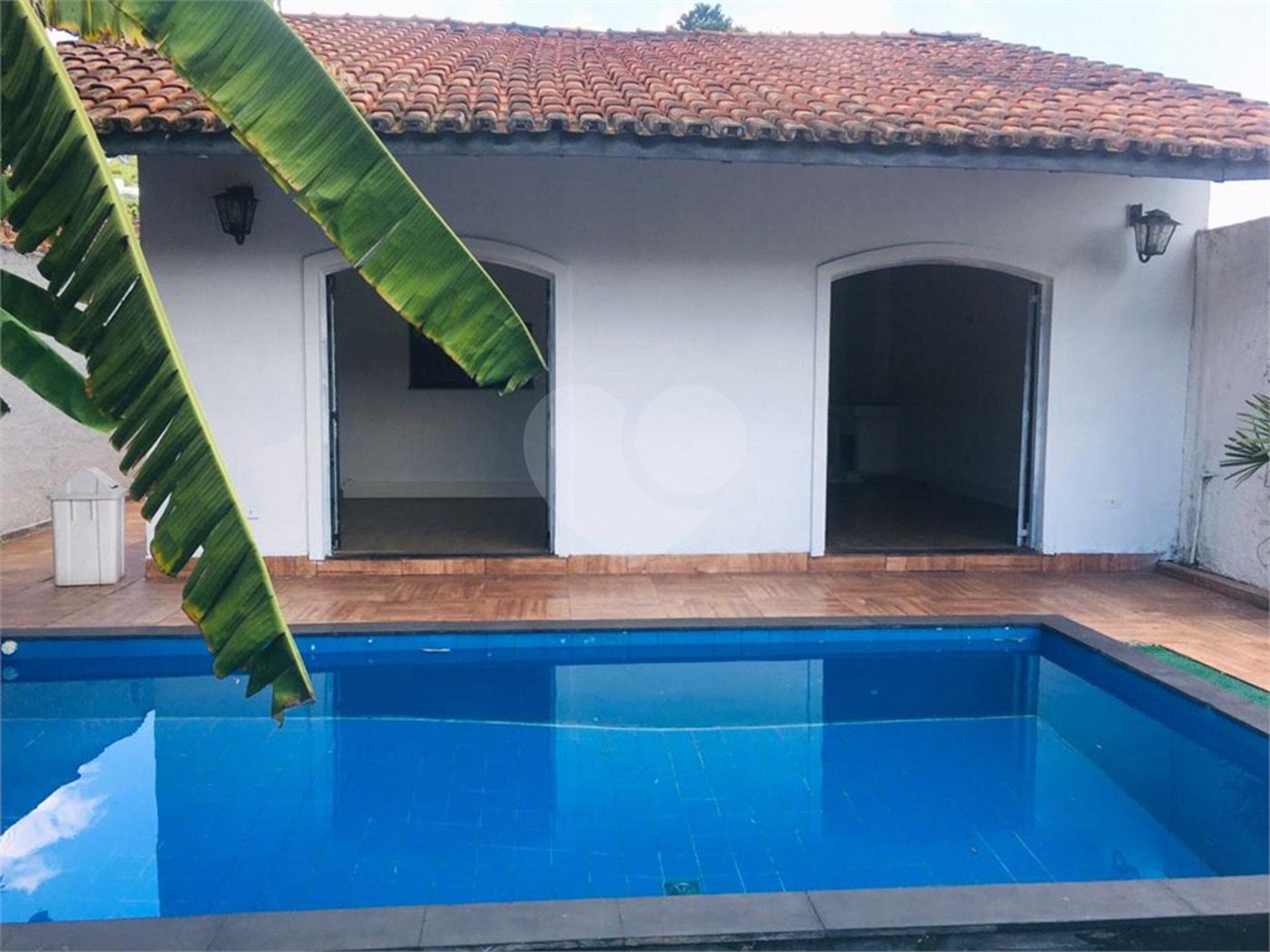Casa Térrea à venda com 4 quartos, sendo 1 suíte,  em Horto, São Paulo, SP