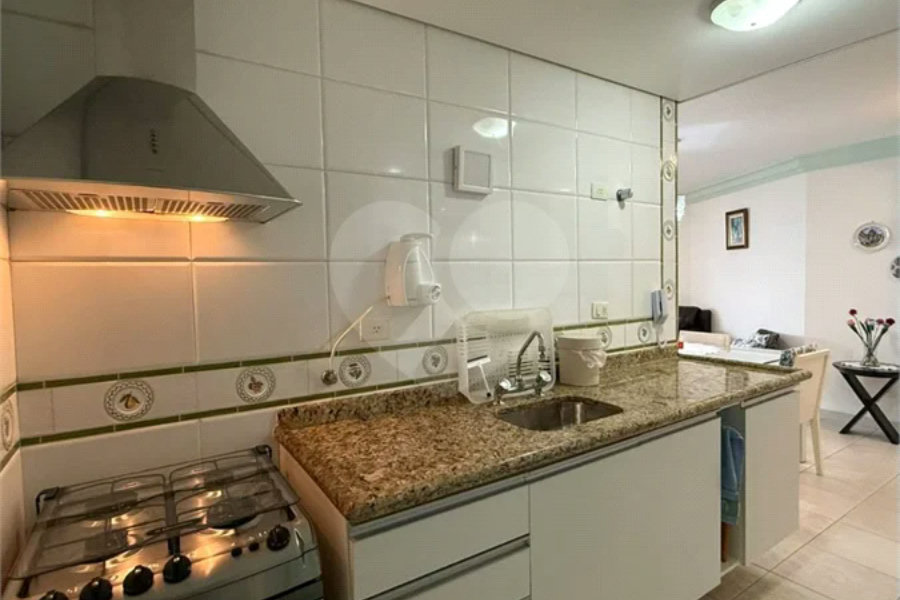 Apartamento à venda com 3 quartos, sendo 1 suíte,  em Riviera de São Lourenço, Bertioga, SP