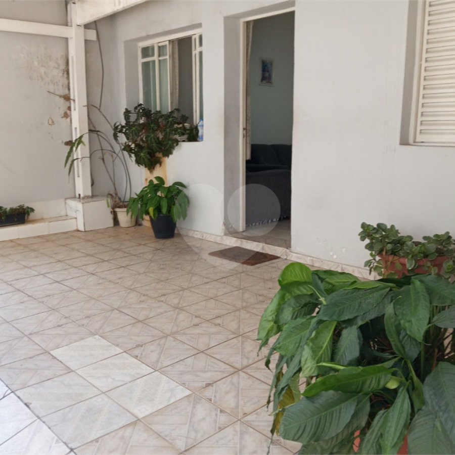 Casa de Vila com 2 quartos e 1 vaga de garagem, próximo à estação de metrô de Santana.