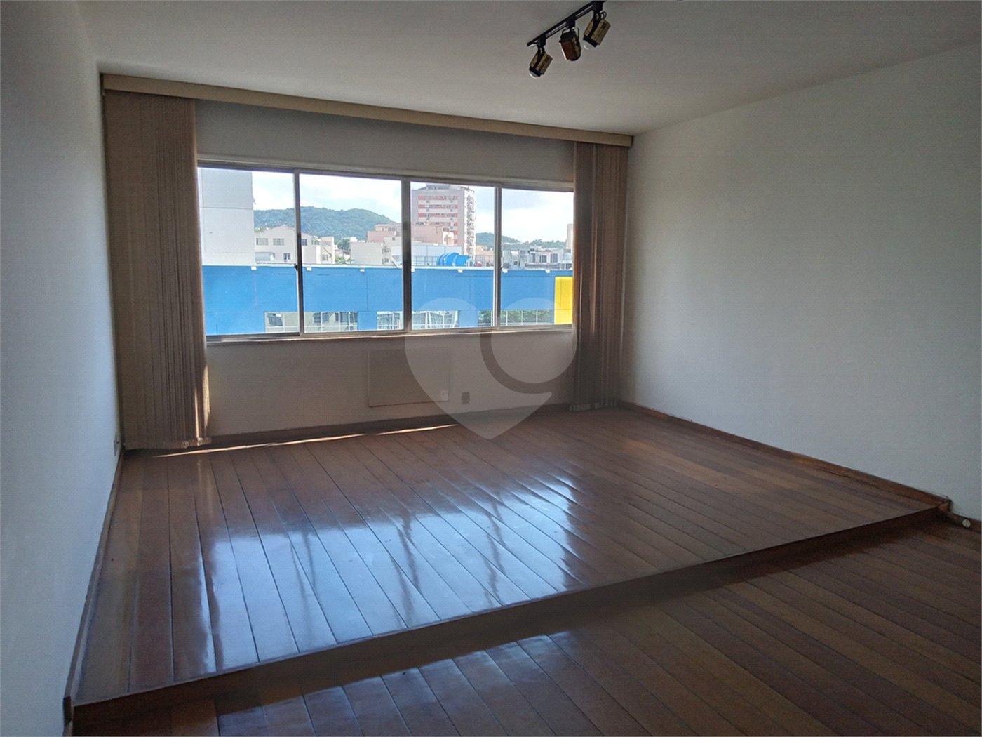 Apartamento à venda com 3 quartos, sendo 1 suíte,  em Tijuca, Rio de Janeiro, RJ