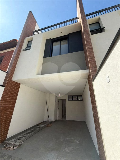 Sobrado à venda com 3 quartos, sendo 1 suíte,  em Sítio da Figueira, São Paulo, SP