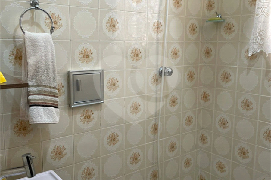 Sobrado à venda com 4 quartos, sendo 1 suíte,  em Horto Florestal, São Paulo, SP