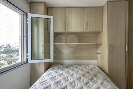 Apartamento à venda com 2 quartos em Vila Anastácio, São Paulo, SP