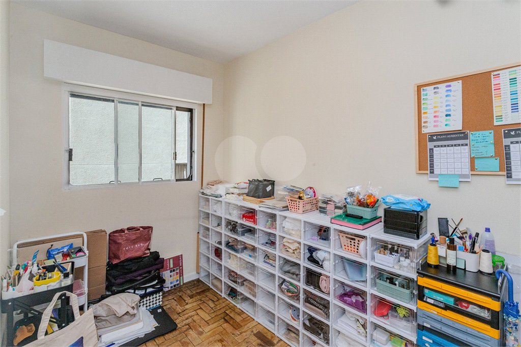 Apartamento à venda com 4 quartos, sendo 1 suíte, em Santa Cecília, São Paulo, SP
