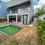 Casa à venda com 4 quartos, sendo 2 suítes, no condomínio Swiss Park, São Bernardo do Campo - SP