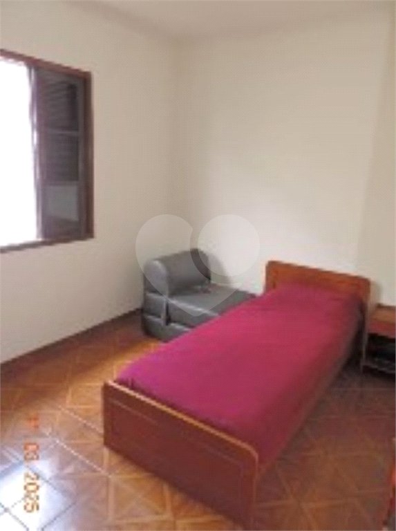 Sobrado à venda com 4 quartos em Vila Ipojuca, São Paulo, SP
