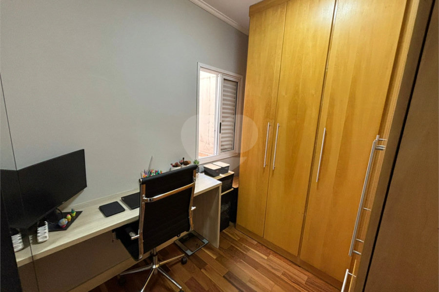 Casa à venda com 3 quartos, sendo 1 suíte, no condomínio Mira Estrela, São Paulo - SP