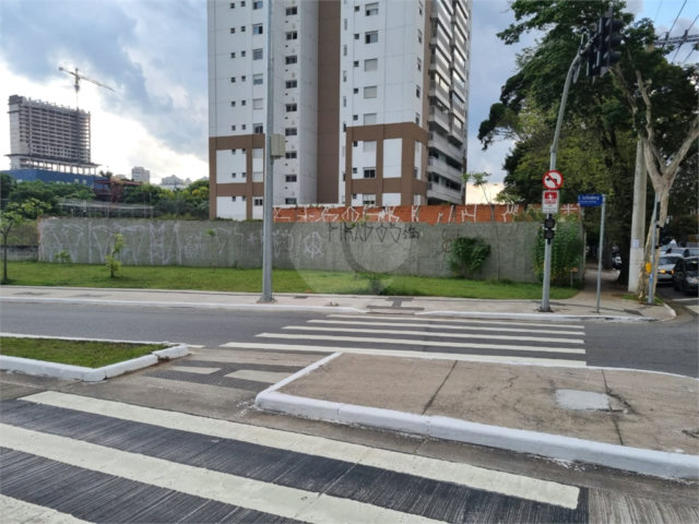 Terreno à venda em Chácara Santo Antônio (zona Sul), São Paulo, SP